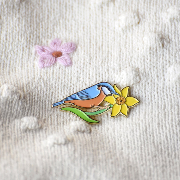 Pin's Sittelle, accessoire