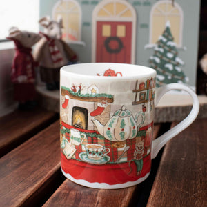 Tasse en porcelaine avec 2 légers défauts  « Le Teatime de Noël des Souris »