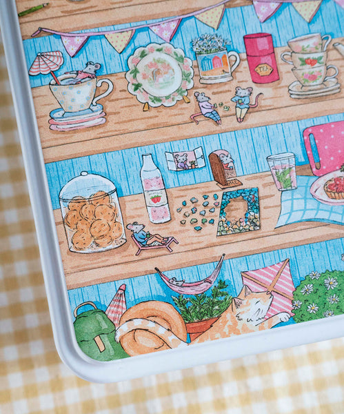 "La Boîte à souvenirs" (boîte en métal fabriquée et imprimée en France)
